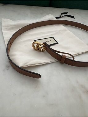 Gucci Tan Leather Skinny Belt with Double G Gold Buckle